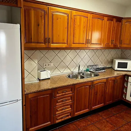 아파트 Horizonte De *